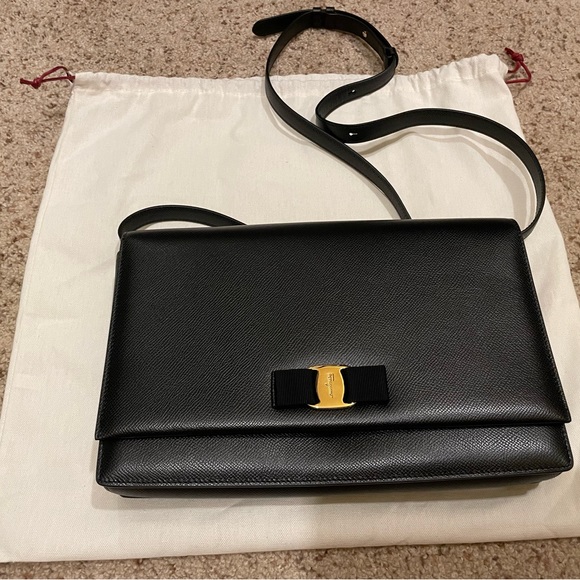Salvatore Ferragamo Ginny Oscore Black leather bag, NWT - Picture 9 of 10